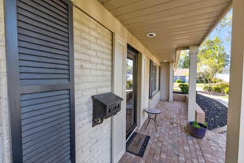 Tiny photo for 445 Thackeray Avenue, Worthington, OH 43085 (MLS # 225041080)