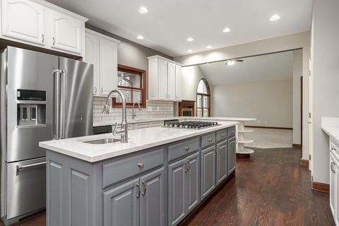 Tiny photo for 1210 Whispering Meadow Court, New Albany, OH 43054 (MLS # 225045085)