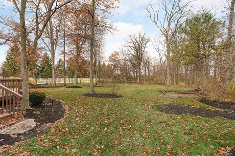 Tiny photo for 1210 Whispering Meadow Court, New Albany, OH 43054 (MLS # 225045085)