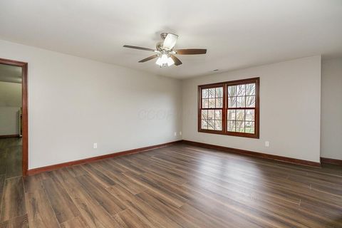 Tiny photo for 1210 Whispering Meadow Court, New Albany, OH 43054 (MLS # 225045085)