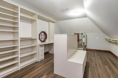 Tiny photo for 1210 Whispering Meadow Court, New Albany, OH 43054 (MLS # 225045085)