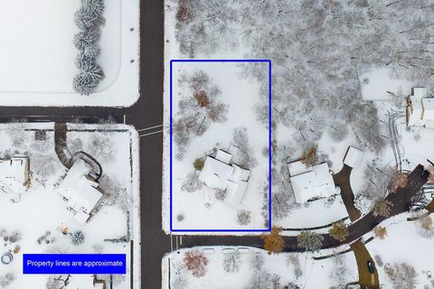 Tiny photo for 1210 Whispering Meadow Court, New Albany, OH 43054 (MLS # 225045085)