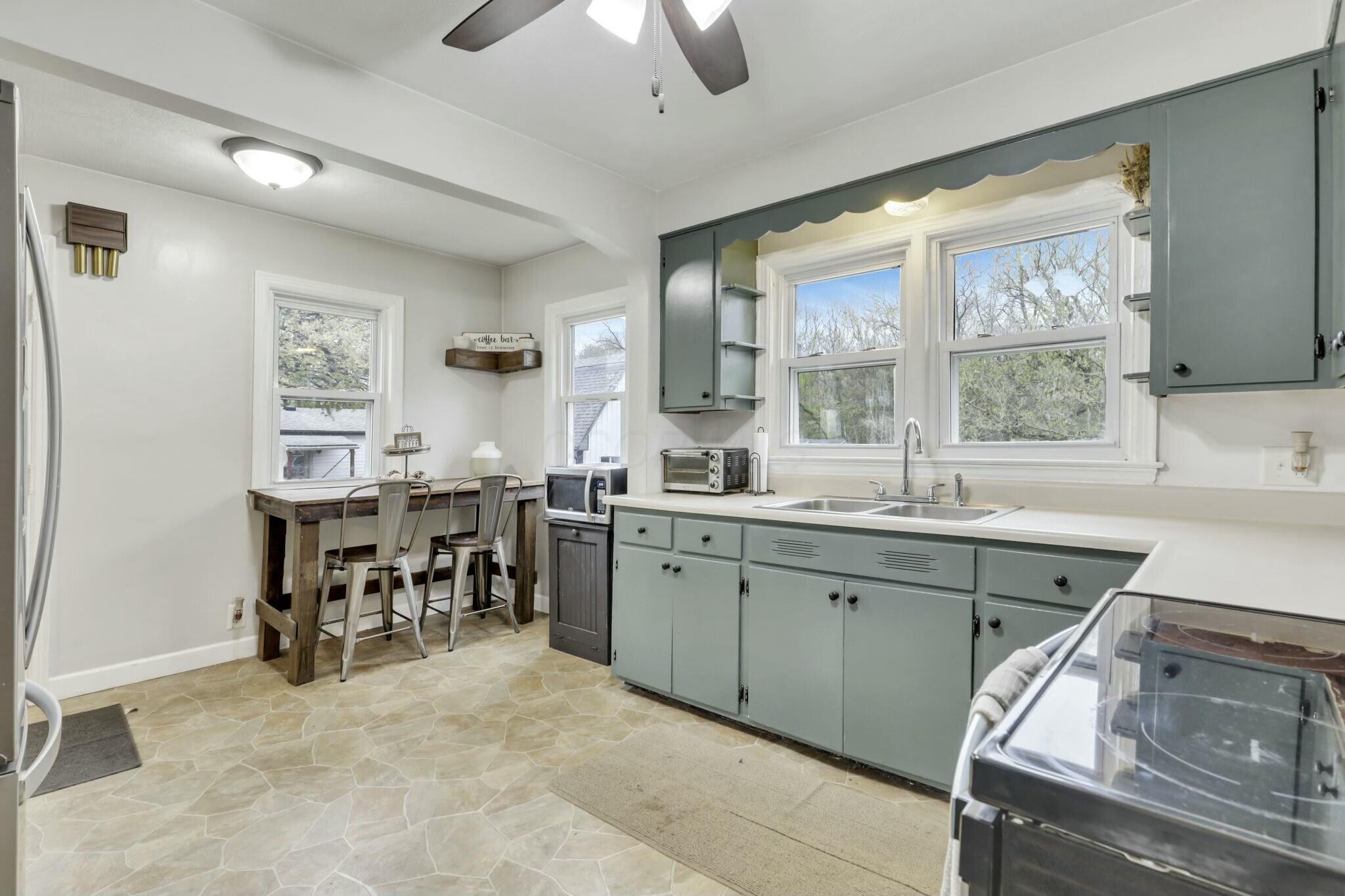 1325 Cincinnati Zanesville Road, Lancaster, Ohio image 13