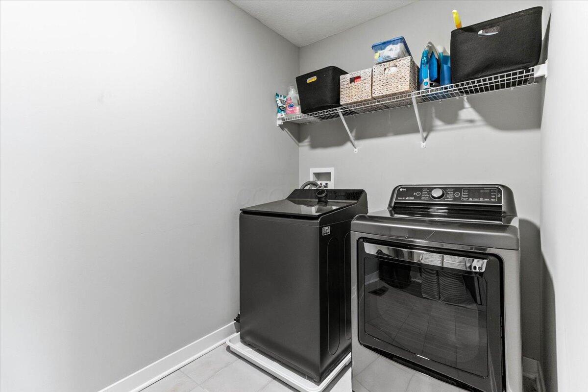 9129 Coe Drive, Plain City, Ohio image 35