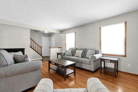 Tiny photo for 1679 Peardale Road N, Columbus, OH 43229 (MLS # 226003146)