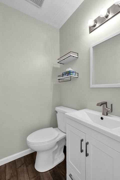 Tiny photo for 1679 Peardale Road N, Columbus, OH 43229 (MLS # 226003146)