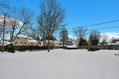 Tiny photo for 1679 Peardale Road N, Columbus, OH 43229 (MLS # 226003146)