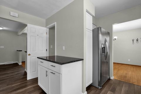 Tiny photo for 1679 Peardale Road N, Columbus, OH 43229 (MLS # 226003146)