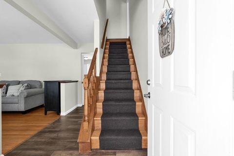 Tiny photo for 1679 Peardale Road N, Columbus, OH 43229 (MLS # 226003146)