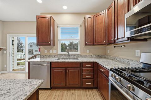 Tiny photo for 1384 Delcastle Loop, Grove City, OH 43123 (MLS # 226000729)