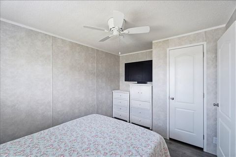 Tiny photo for 817 Janice Parkway, Columbus, OH 43223 (MLS # 226022149)