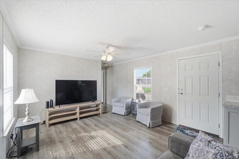 Tiny photo for 817 Janice Parkway, Columbus, OH 43223 (MLS # 226022149)