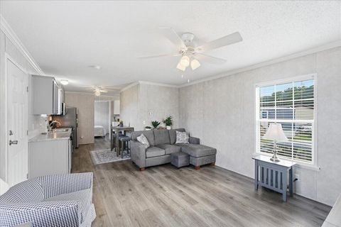 Tiny photo for 817 Janice Parkway, Columbus, OH 43223 (MLS # 226022149)