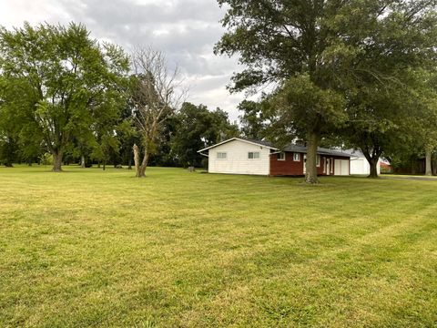 Single Family Residence in Lockbourne OH 11048 Ashville Pike.jpg