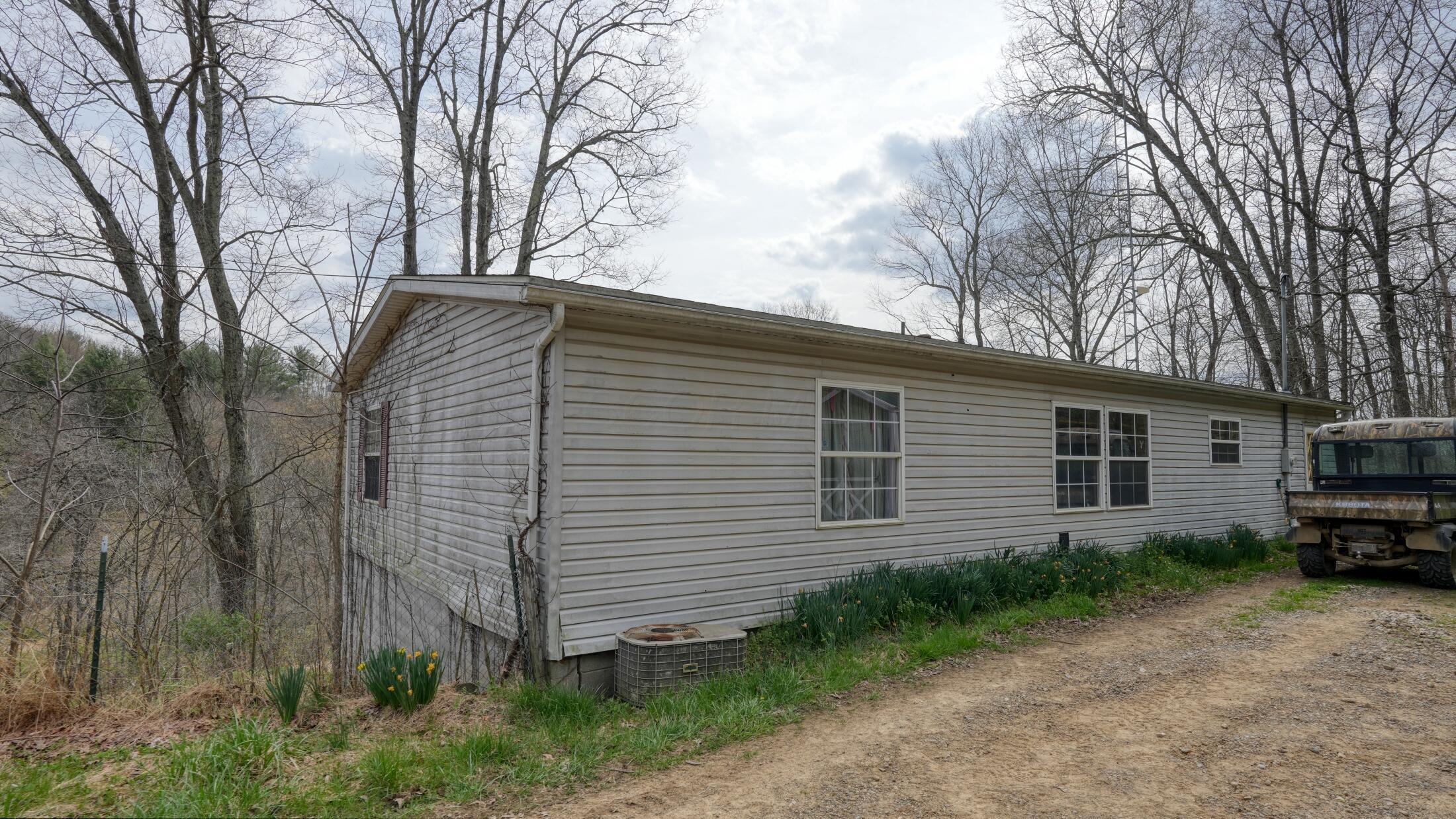 32917 Township Road 381