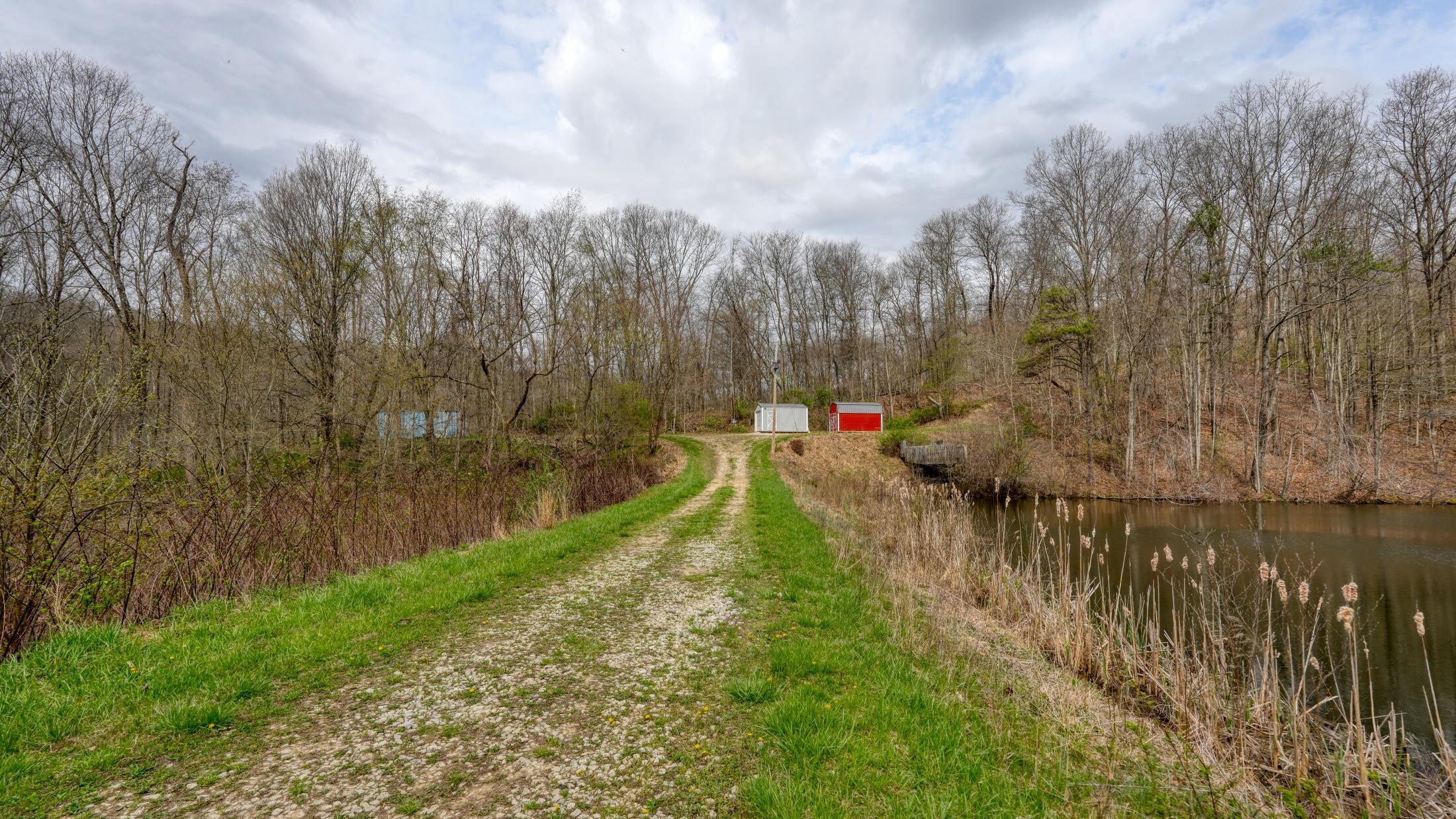 32917 Township Road 381