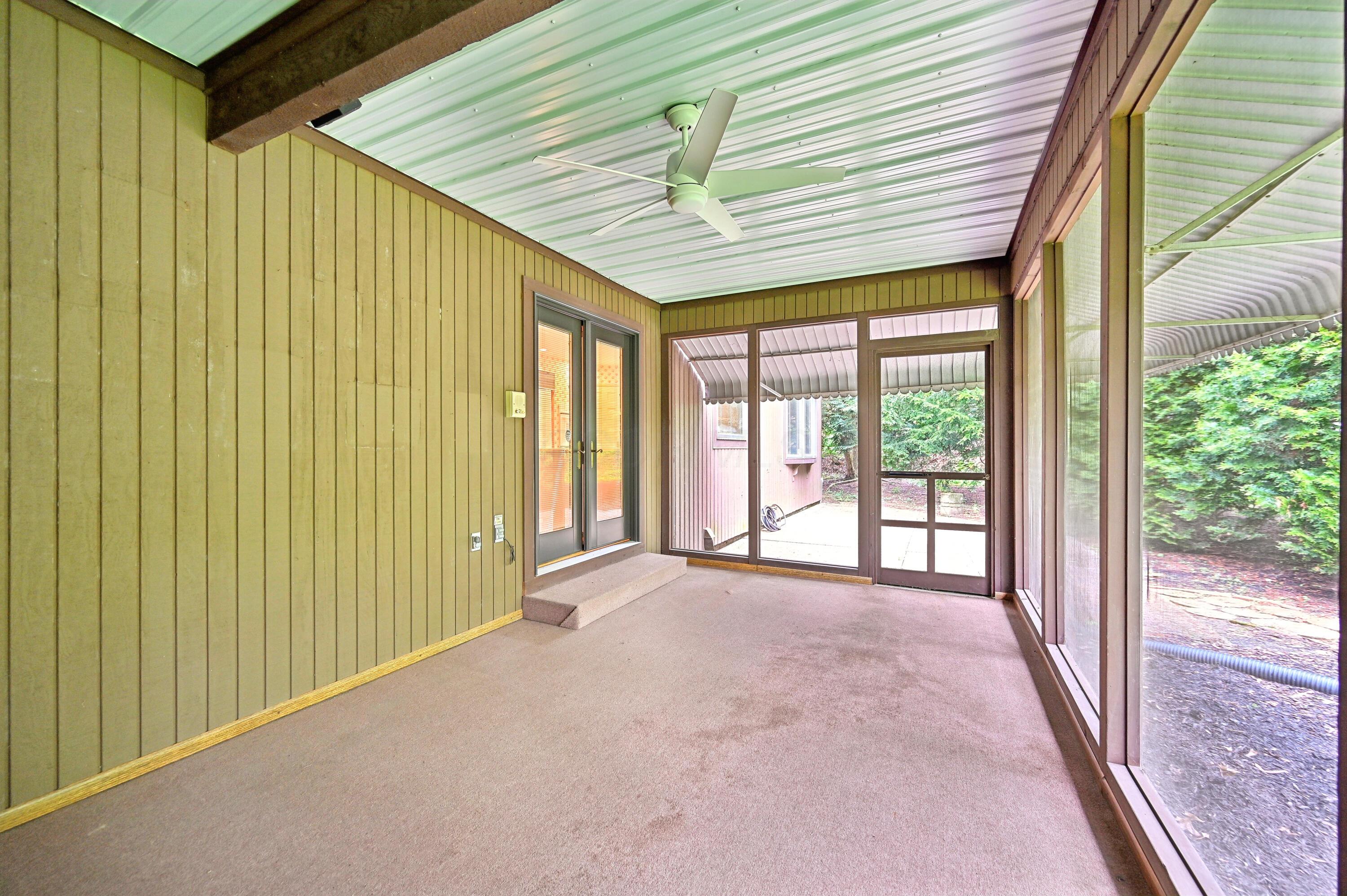 685 Dogwood Lane, Newark, Ohio image 40