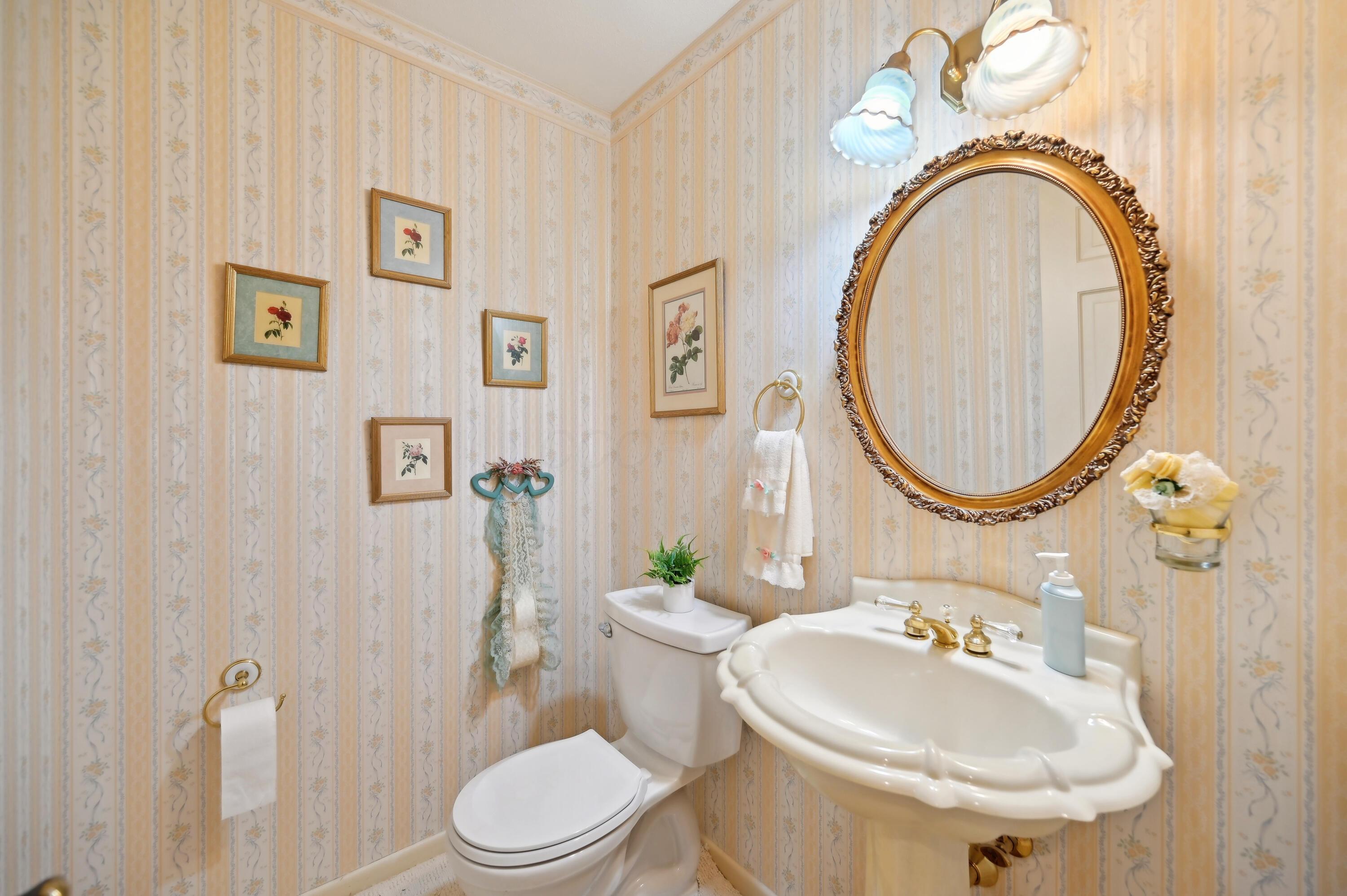 685 Dogwood Lane, Newark, Ohio image 25