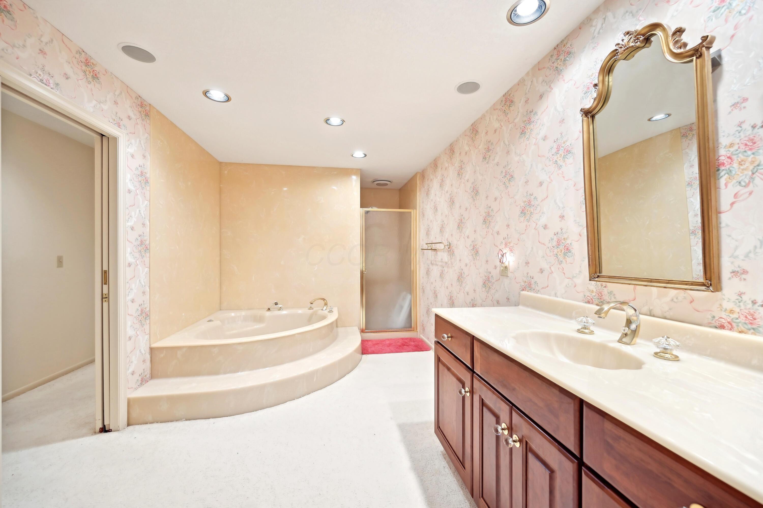 685 Dogwood Lane, Newark, Ohio image 28