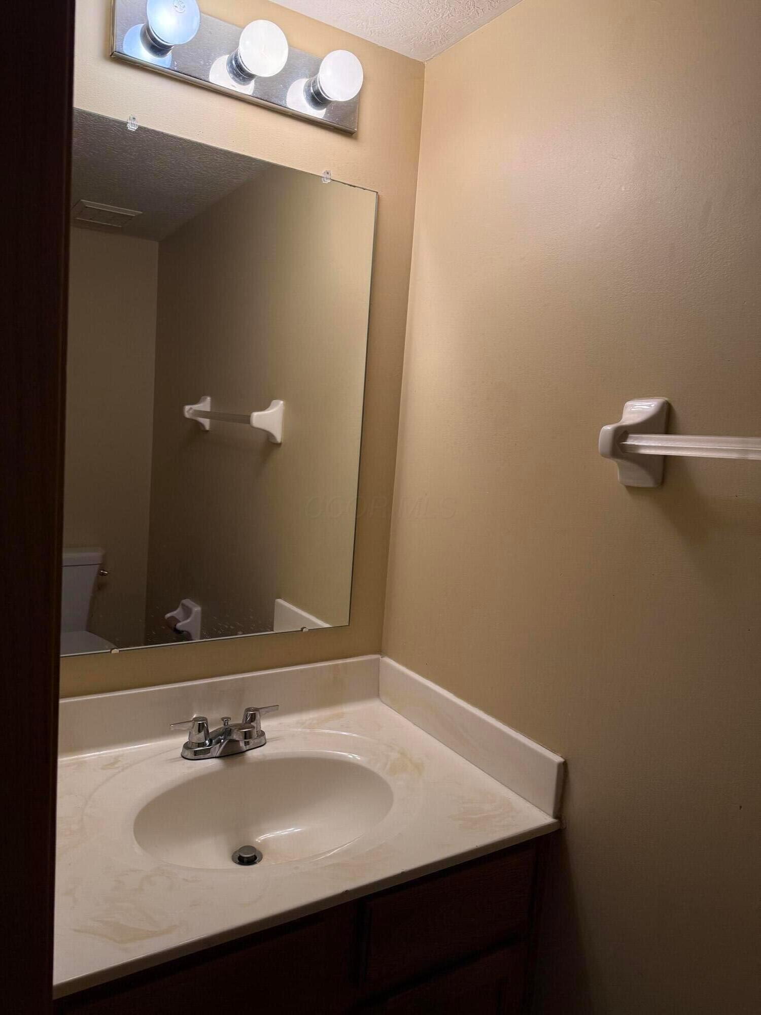 4784 Nieles Edge Drive, Columbus, Ohio image 13