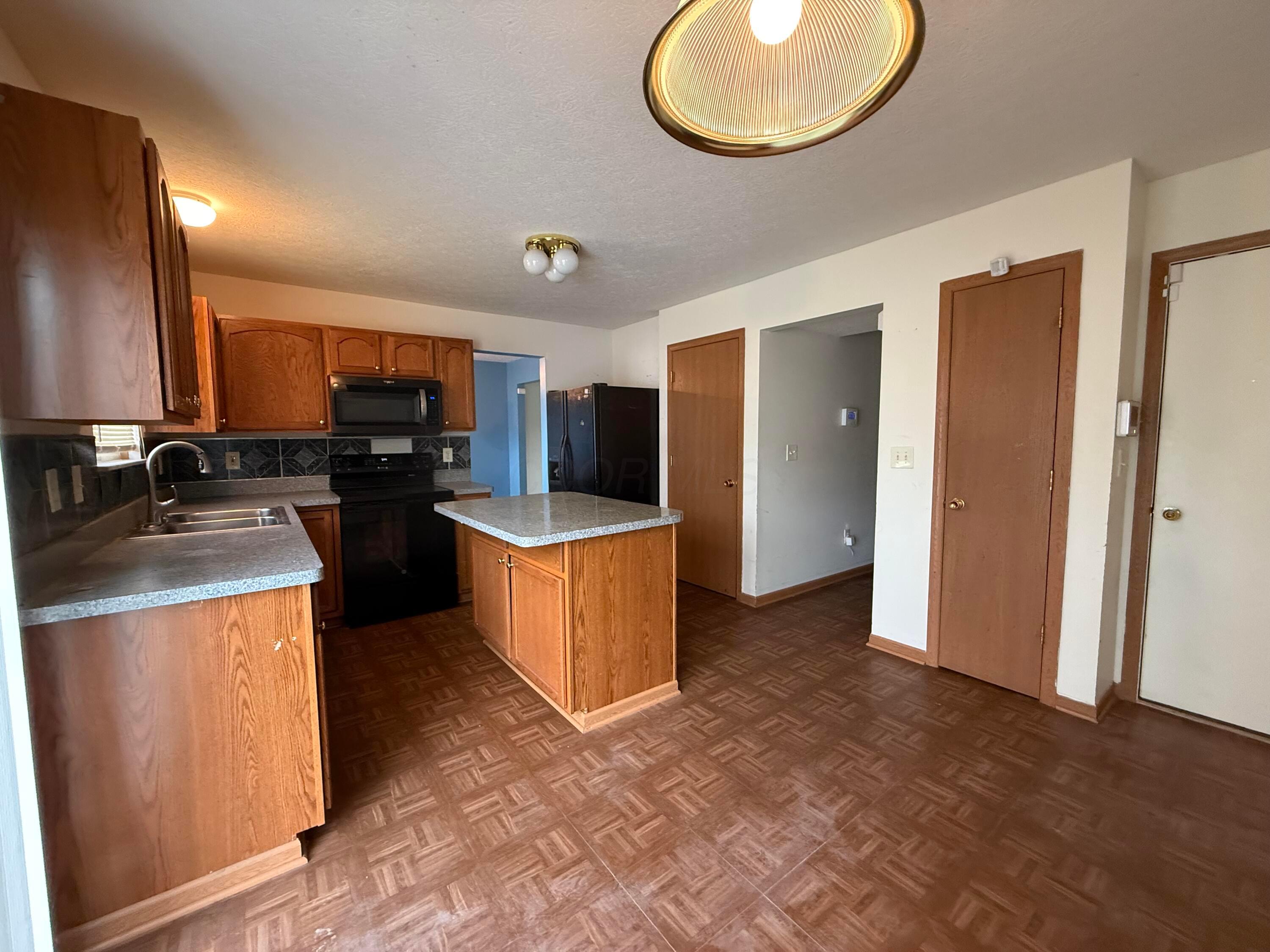 4784 Nieles Edge Drive, Columbus, Ohio image 7