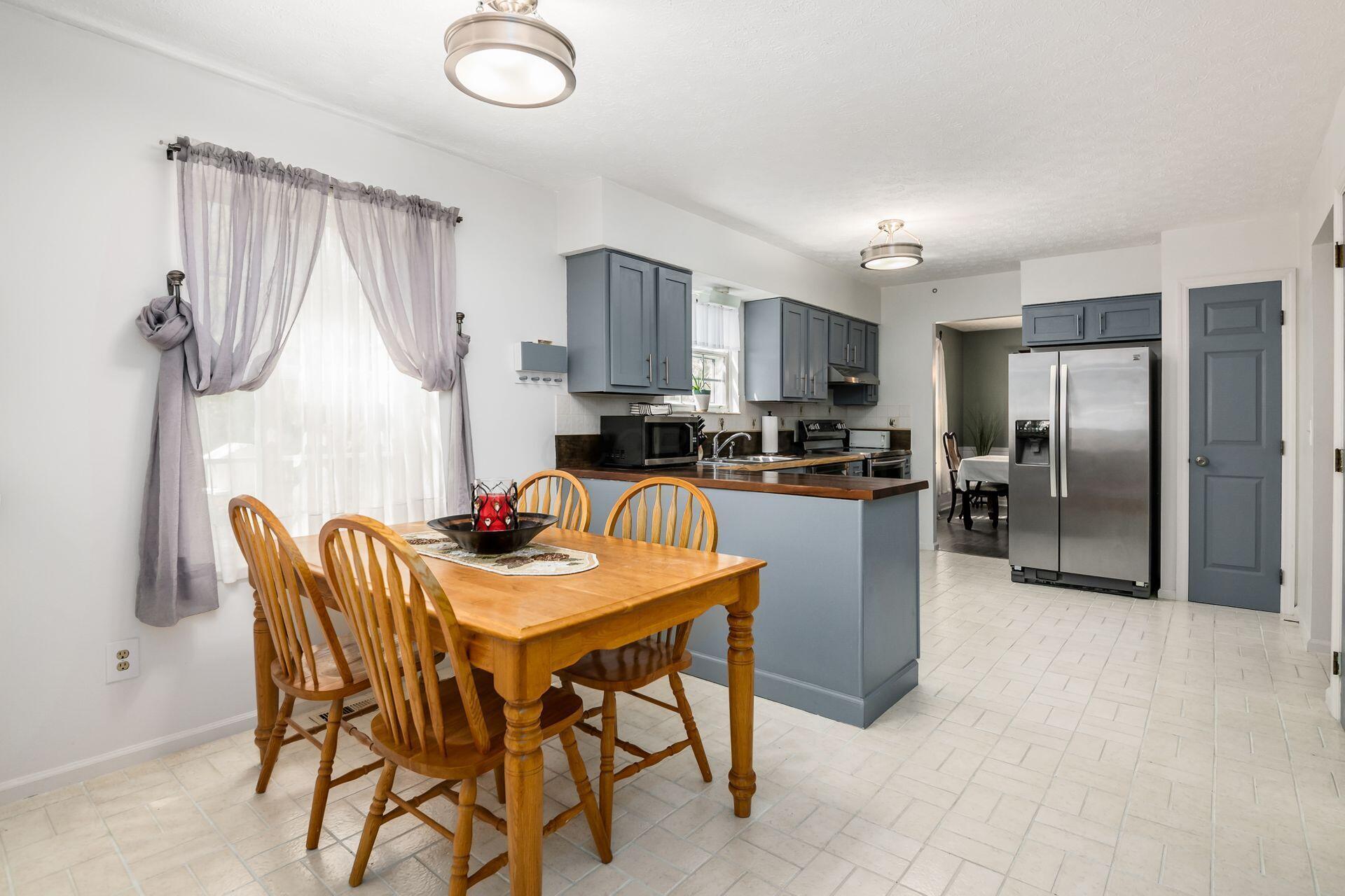 6449 Baffin Drive, Dublin, Ohio image 16