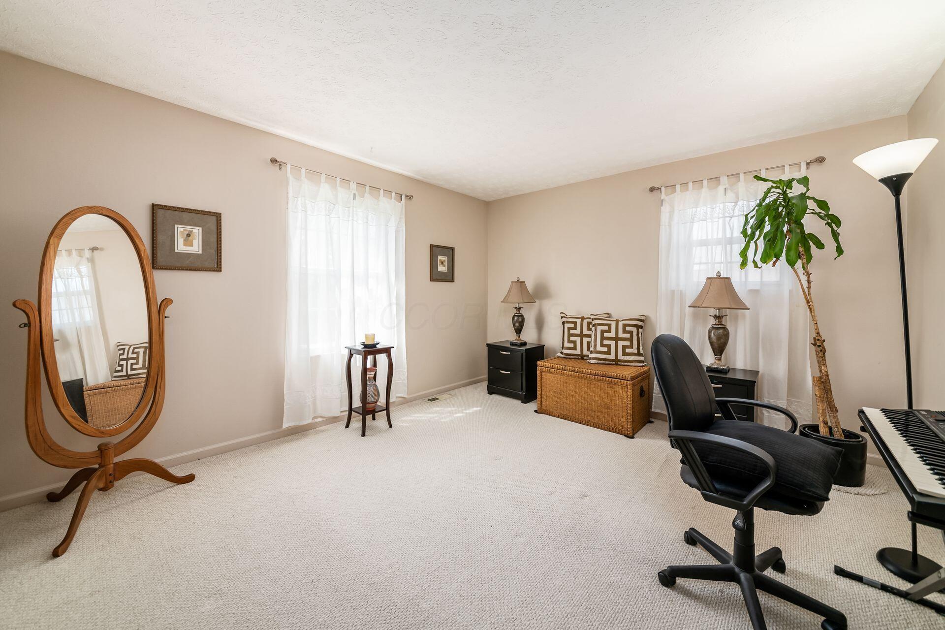 6449 Baffin Drive, Dublin, Ohio image 32