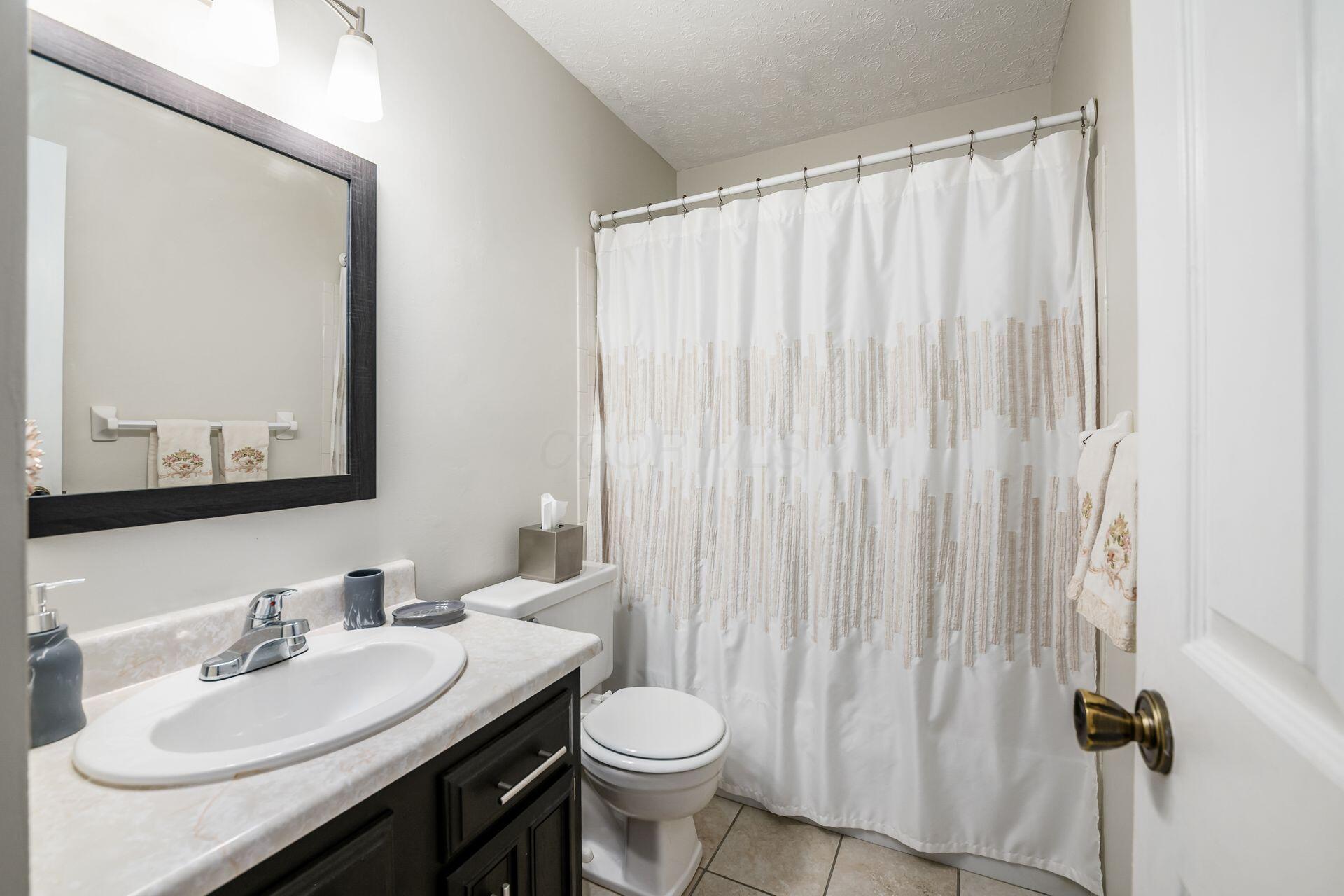 6449 Baffin Drive, Dublin, Ohio image 27