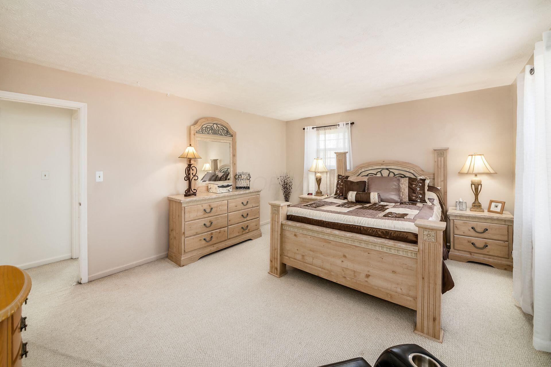 6449 Baffin Drive, Dublin, Ohio image 39