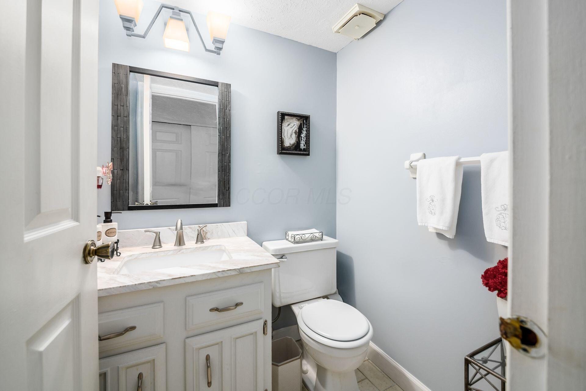 6449 Baffin Drive, Dublin, Ohio image 13