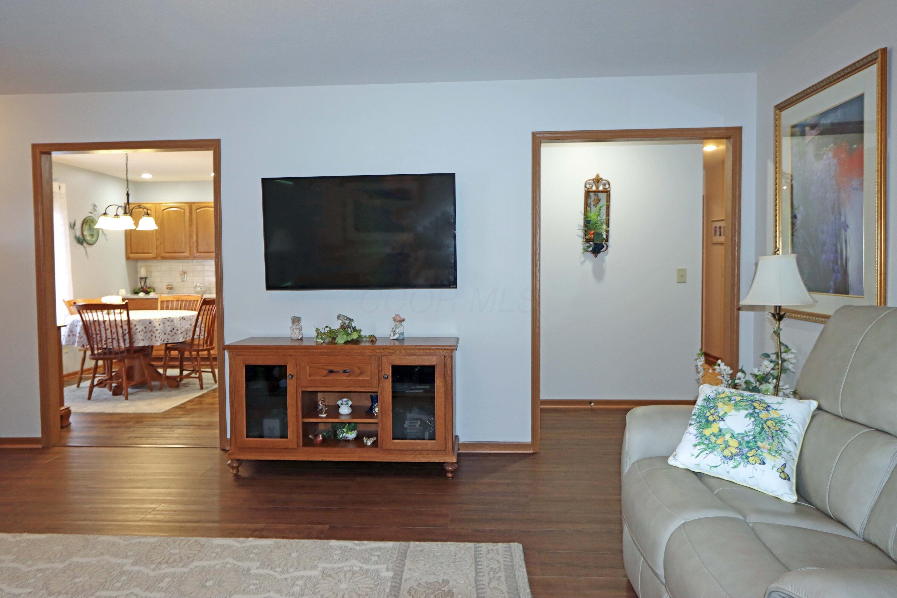 795 Hickory Hill Drive, Marysville, Ohio image 8