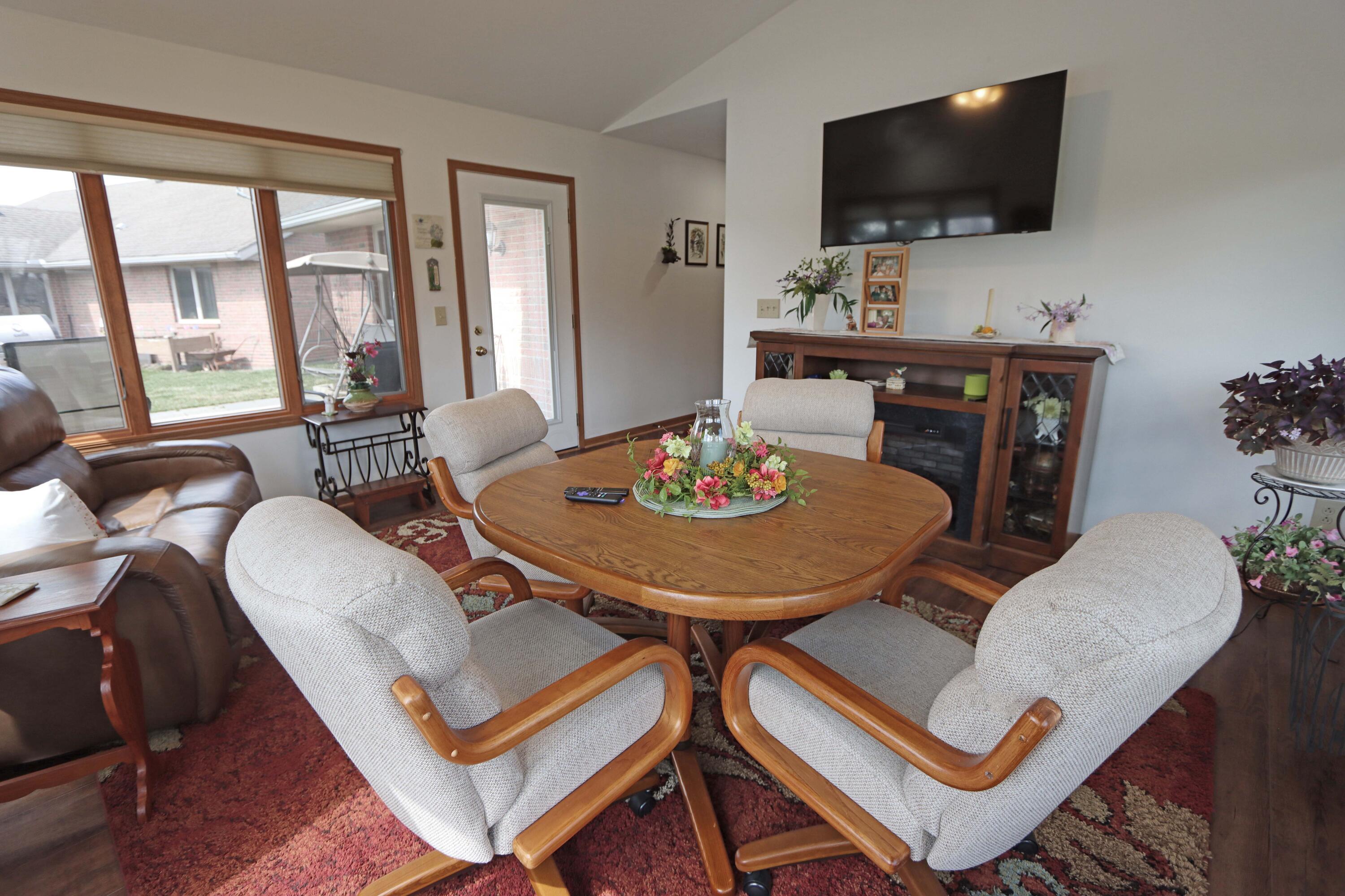 795 Hickory Hill Drive, Marysville, Ohio image 19