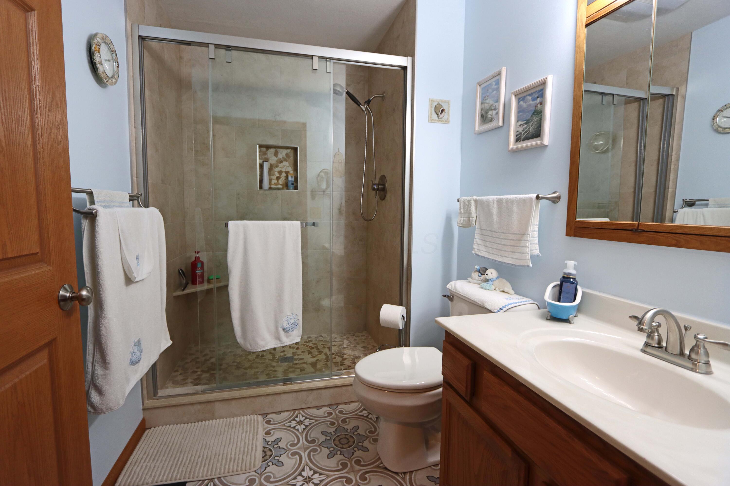 795 Hickory Hill Drive, Marysville, Ohio image 24