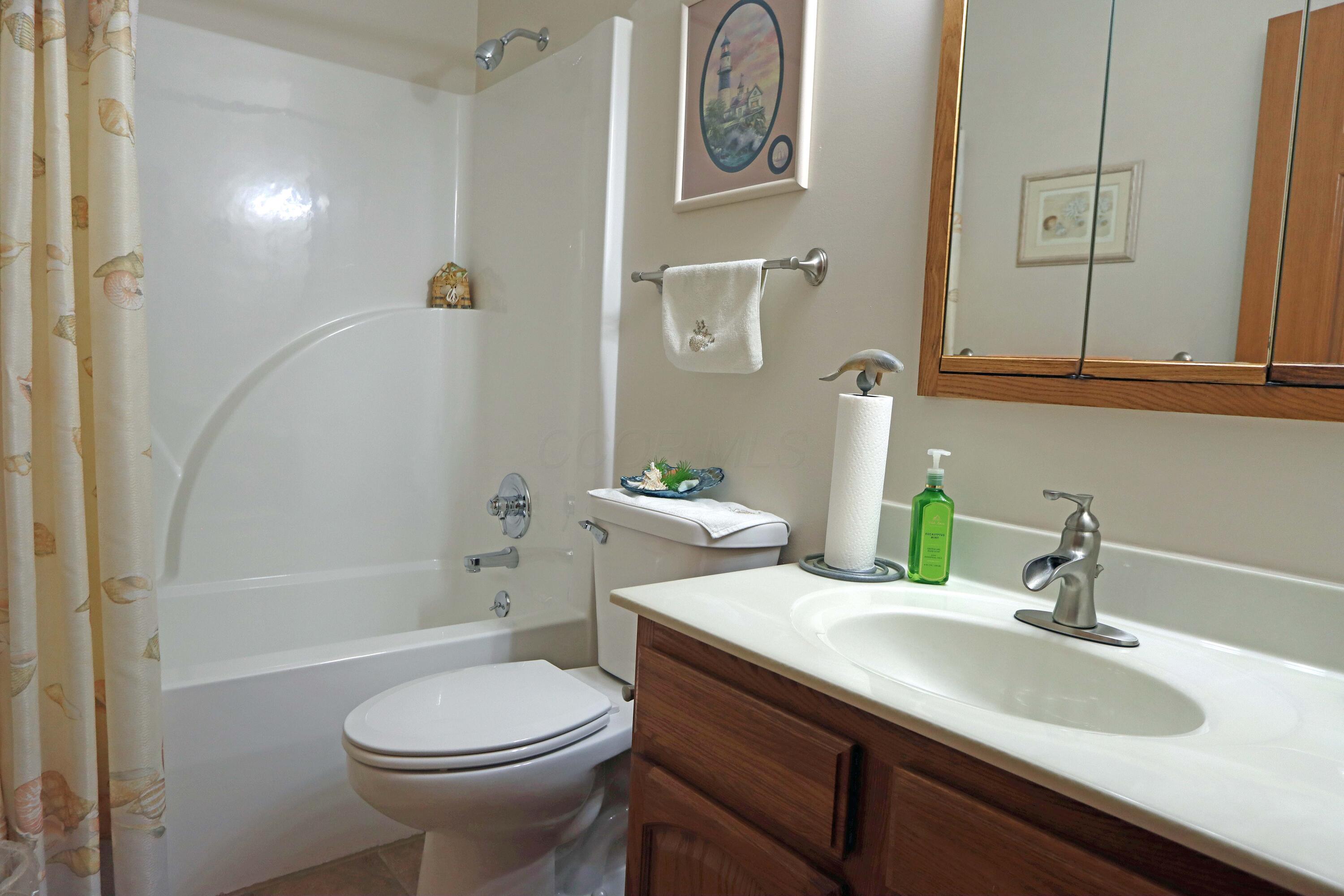 795 Hickory Hill Drive, Marysville, Ohio image 31