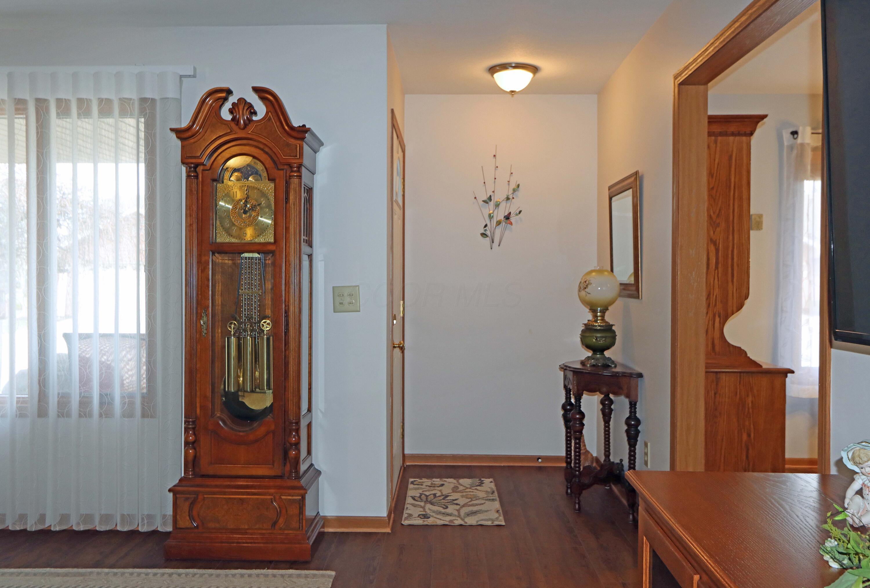 795 Hickory Hill Drive, Marysville, Ohio image 7