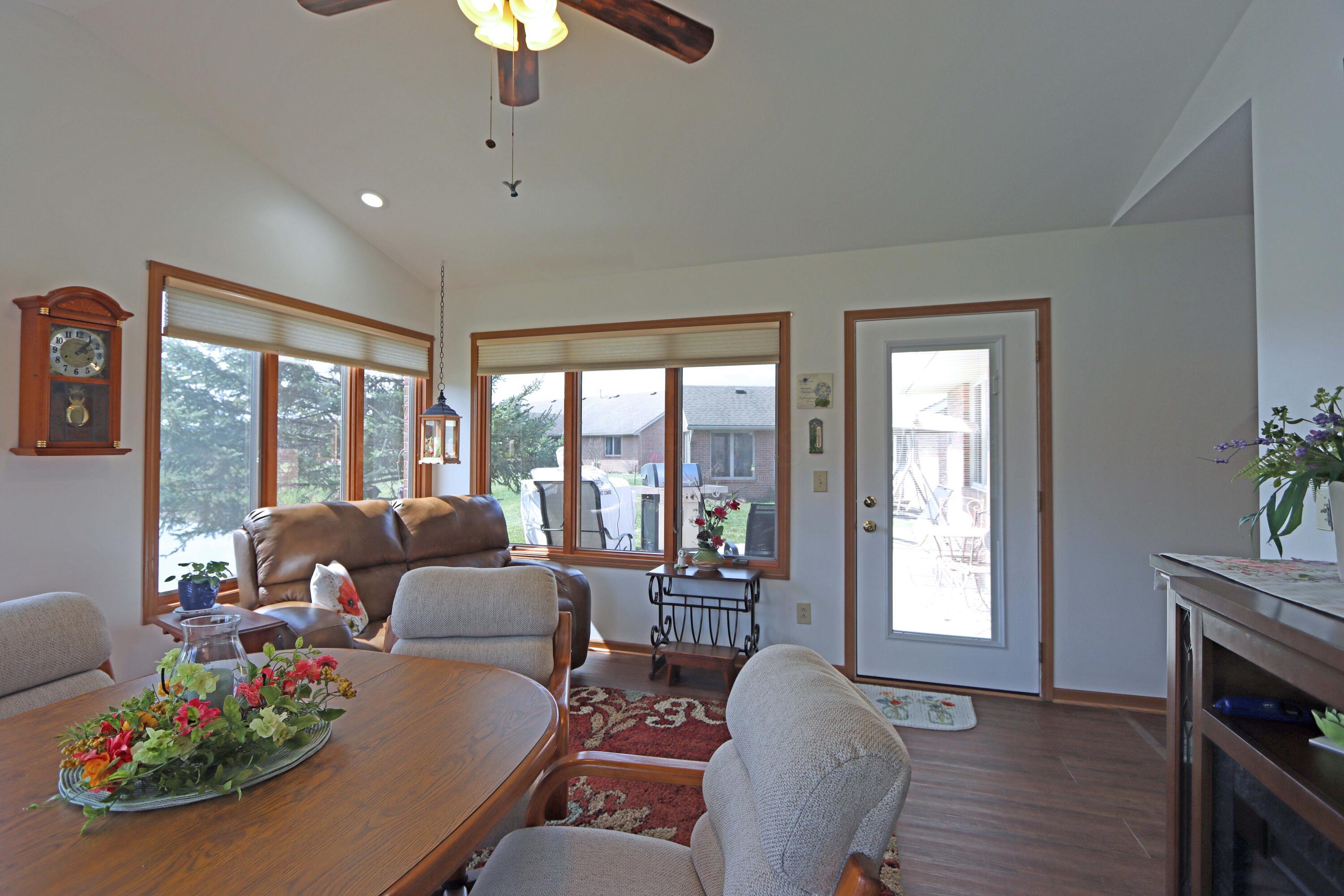 795 Hickory Hill Drive, Marysville, Ohio image 18