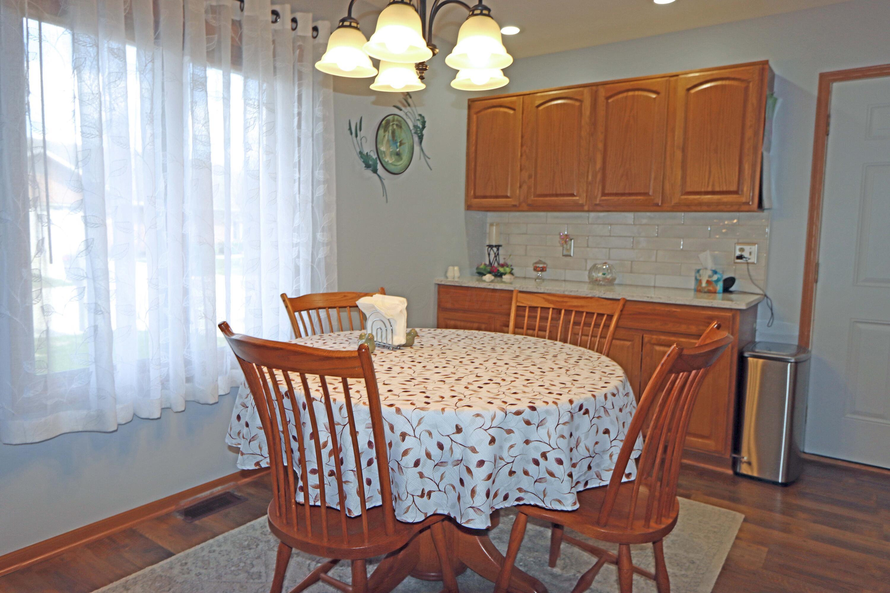 795 Hickory Hill Drive, Marysville, Ohio image 14