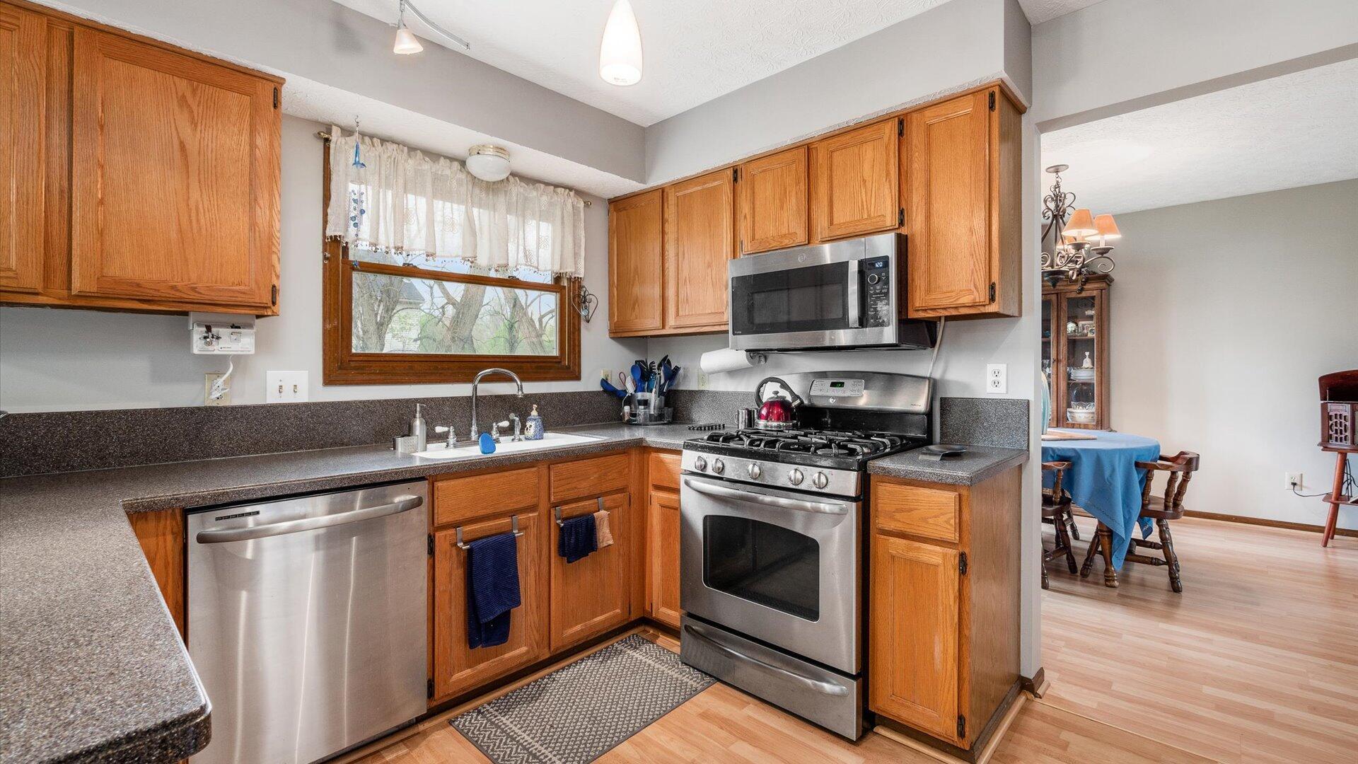 3499 Wheatfield Drive, Pickerington, Ohio image 9