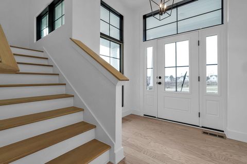 Photo of 3534 Beulah Way, Grove City, OH 43123 (MLS # 225033190)