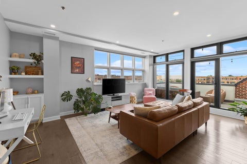 Tiny photo for 825 N 4th Street 410 #410, Columbus, OH 43215 (MLS # 226032050)