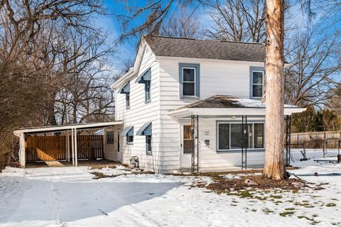 Photo of 245 Maplewood Avenue, Columbus, OH 43213 (MLS # 226004159)