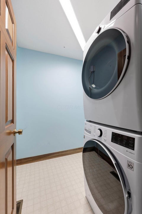 Tiny photo for 4606 Bridle Path Lane, Dublin, OH 43017 (MLS # 226028684)