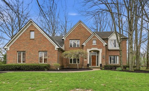 Photo of 10542 Wellington Boulevard, Powell, OH 43065 (MLS # 226011128)