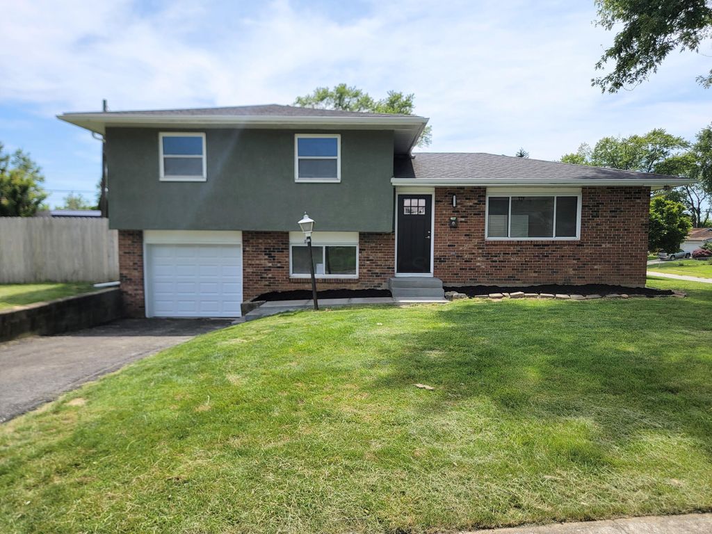 Photo of 3391 Dahlgreen Drive, Westerville, OH 43081 (MLS # 226020577)