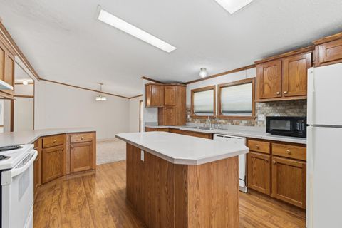 Tiny photo for 60602 Shaw Road, Cambridge, OH 43725 (MLS # 225039613)