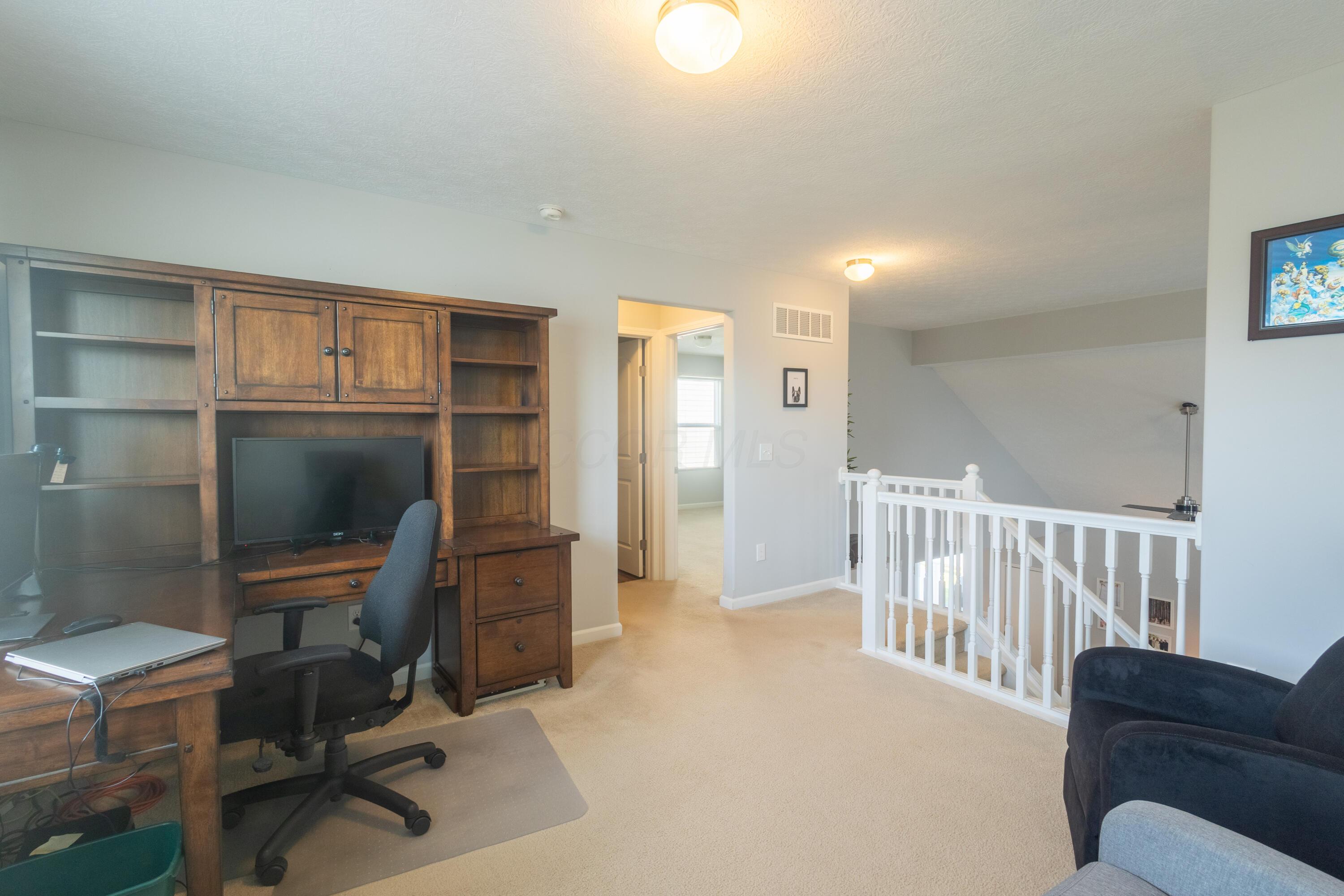 6150 Witherbee Drive, Westerville, Ohio image 22
