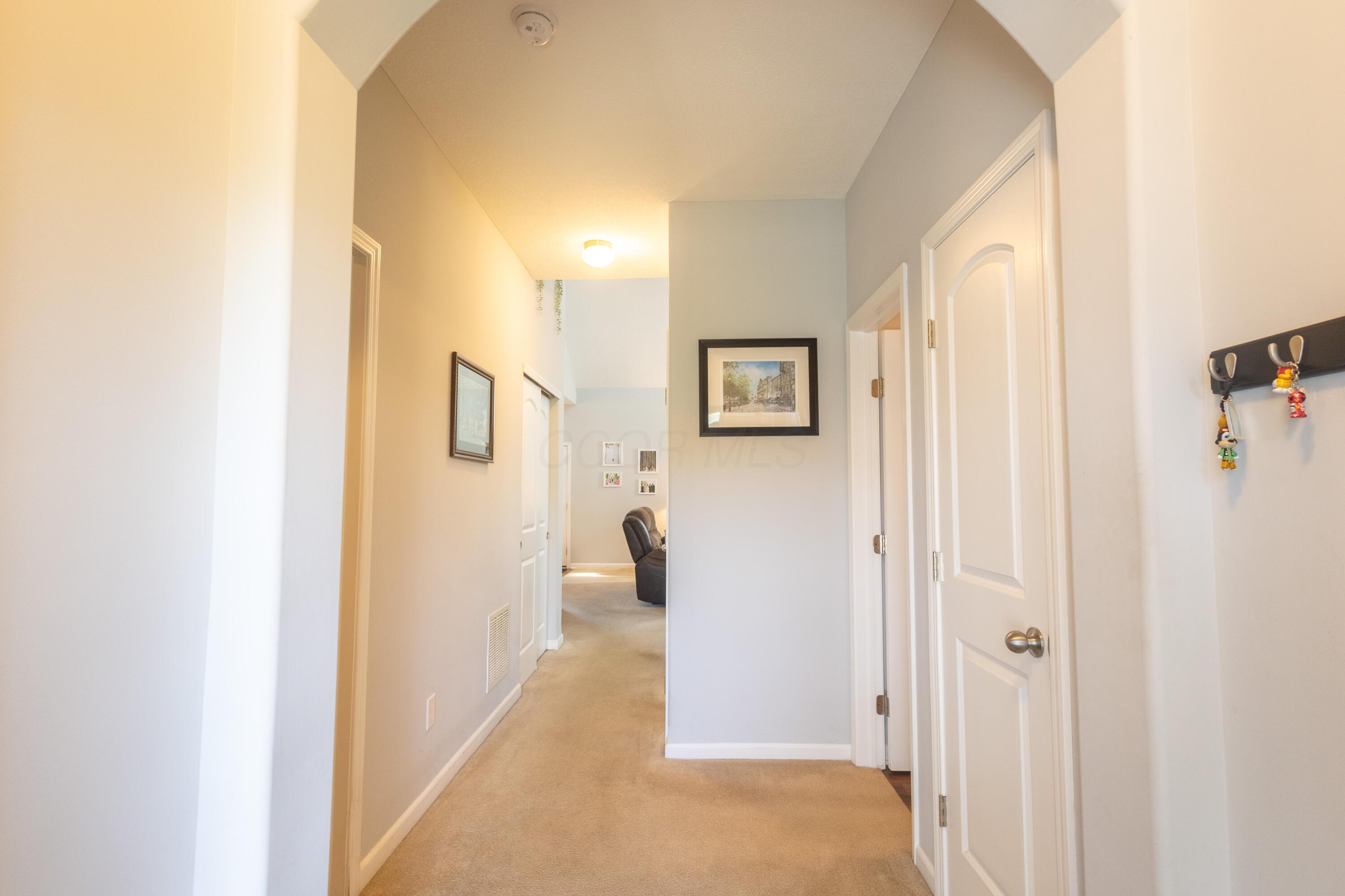 6150 Witherbee Drive, Westerville, Ohio image 6