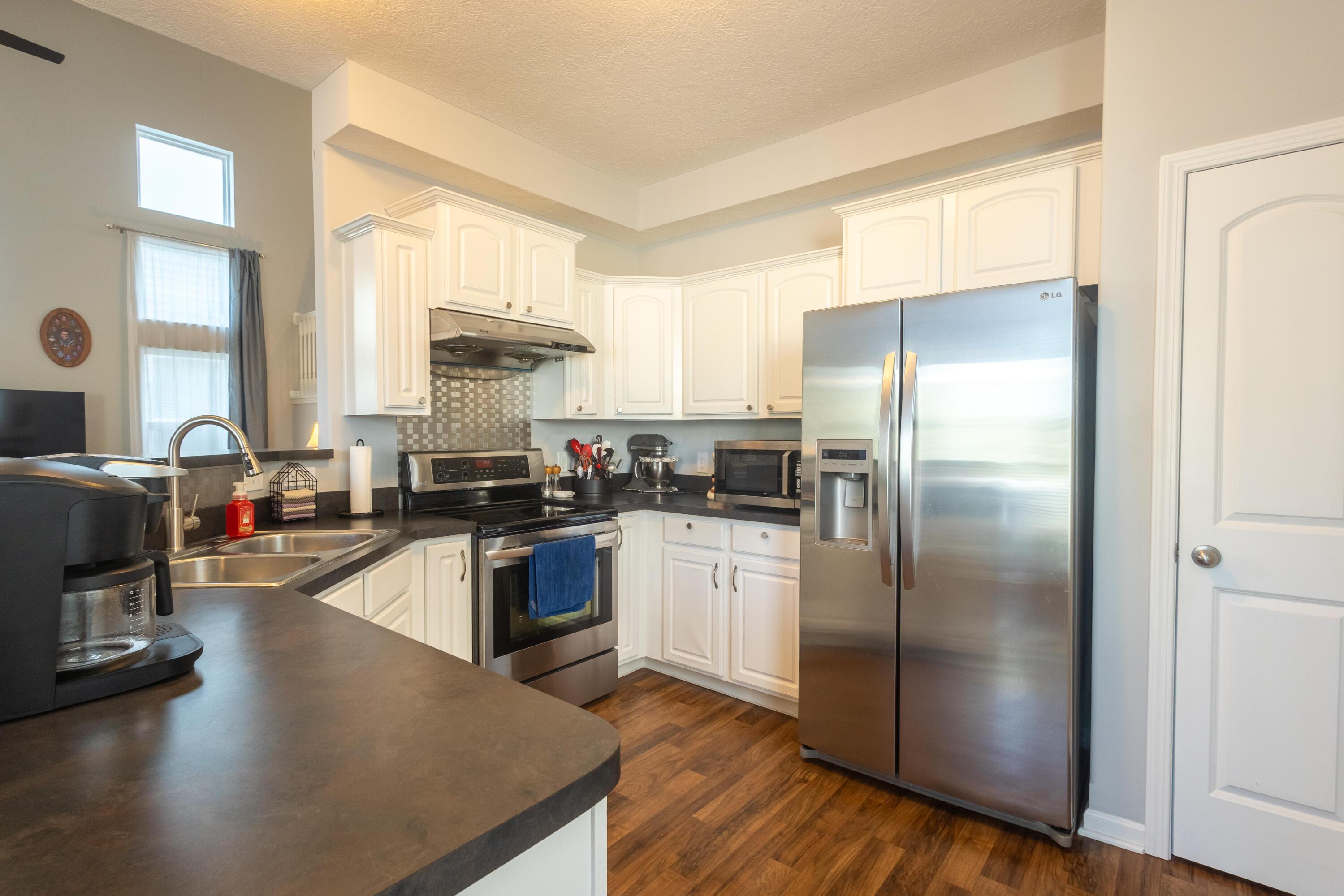 6150 Witherbee Drive, Westerville, Ohio image 16