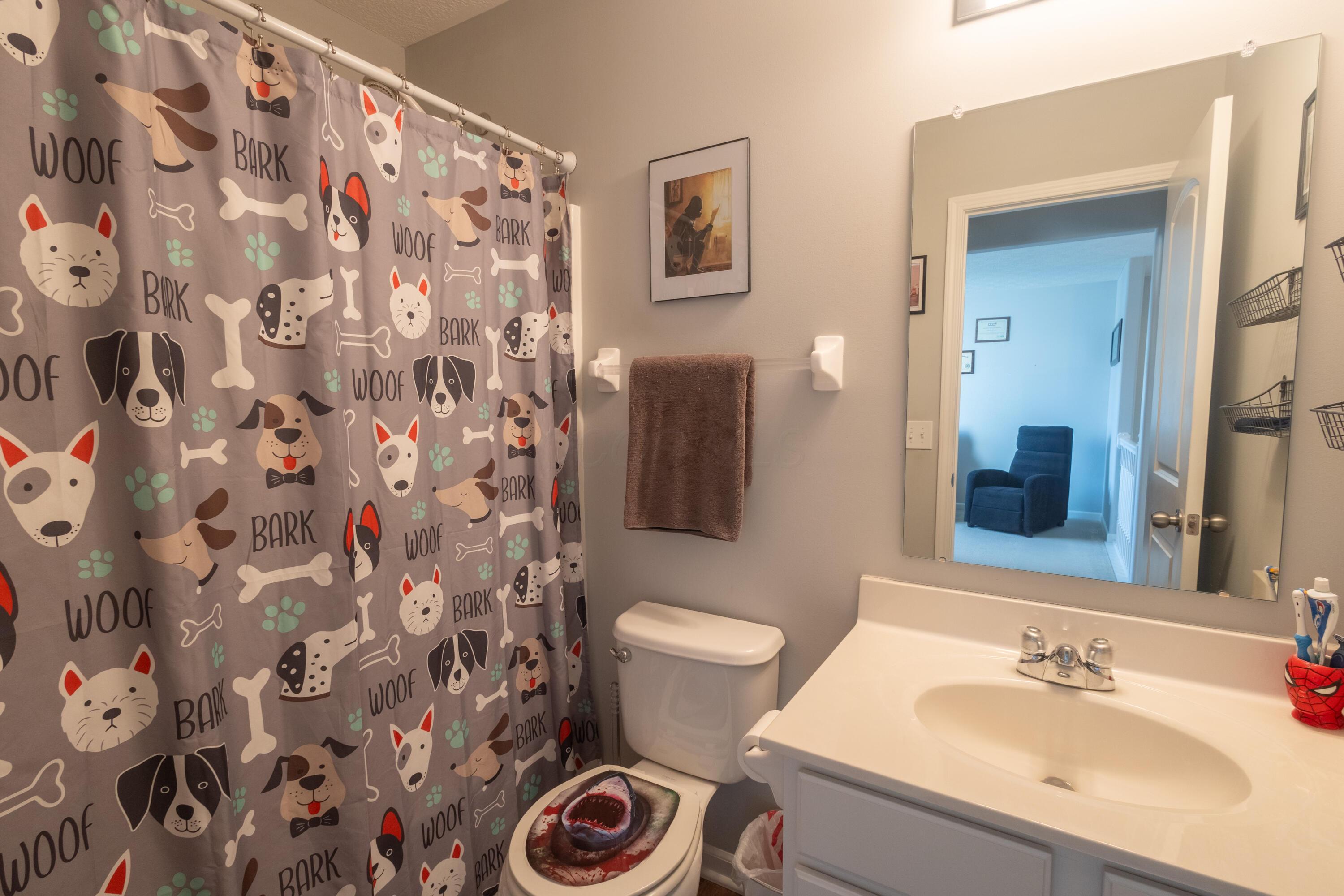 6150 Witherbee Drive, Westerville, Ohio image 28