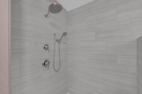 Tiny photo for 956 Crystal Cay Court, Columbus, OH 43230 (MLS # 226006212)